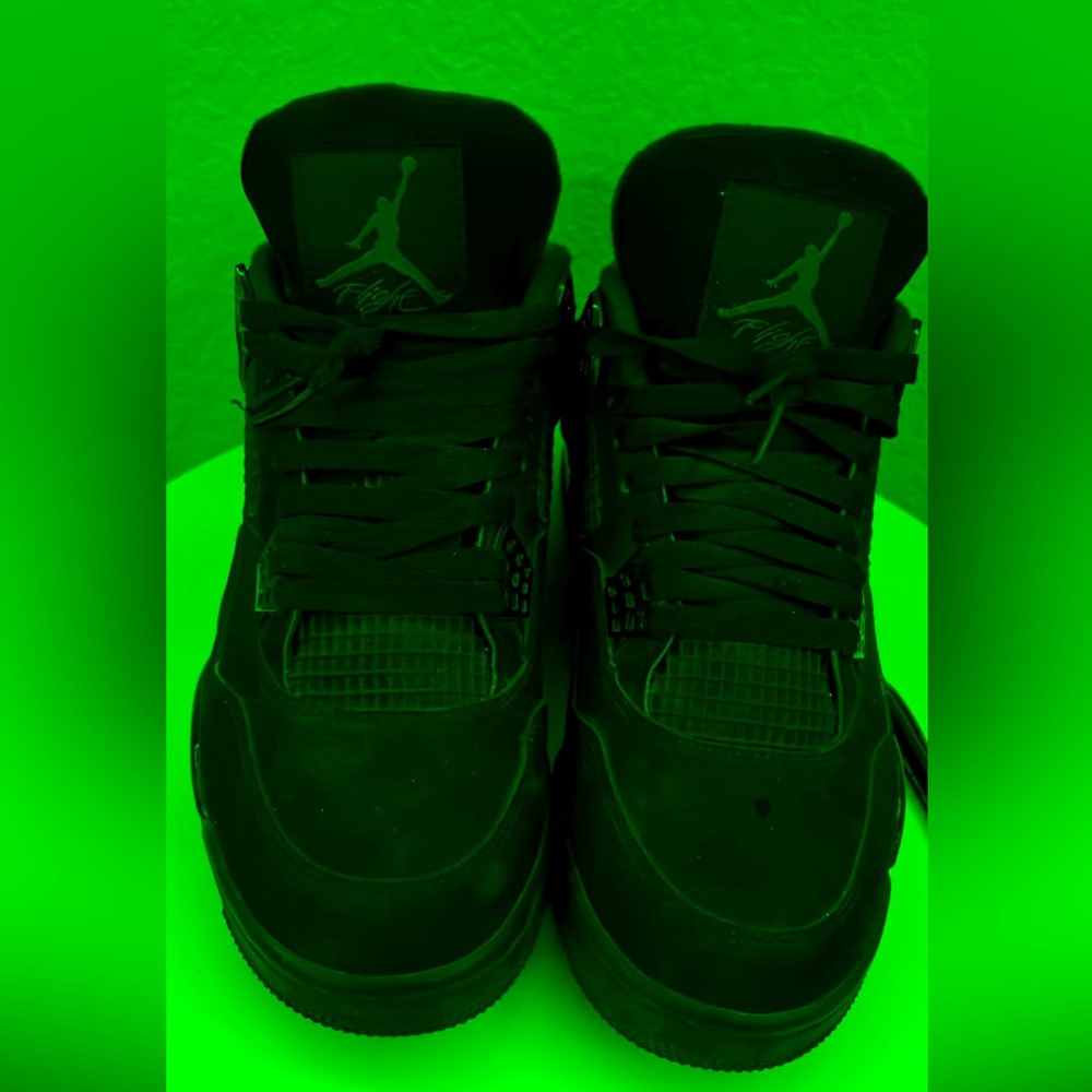 Jordan blackcat retro 4s